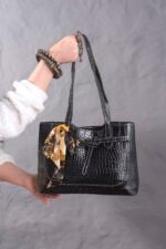 Luxury Solid Black Versatile Shoulder Handbag